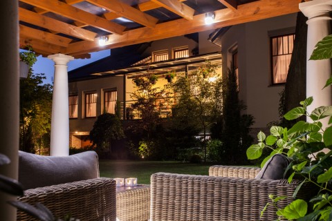 FUHOSY---March-GLOW-Blog-1---Outdoor-Entertainment---Henderson-NV---PHOTO